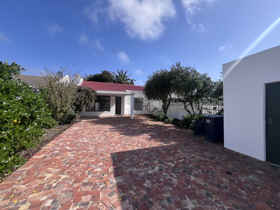 To Let 2 Bedroom Property for Rent in Flamingo Vlei Western Cape